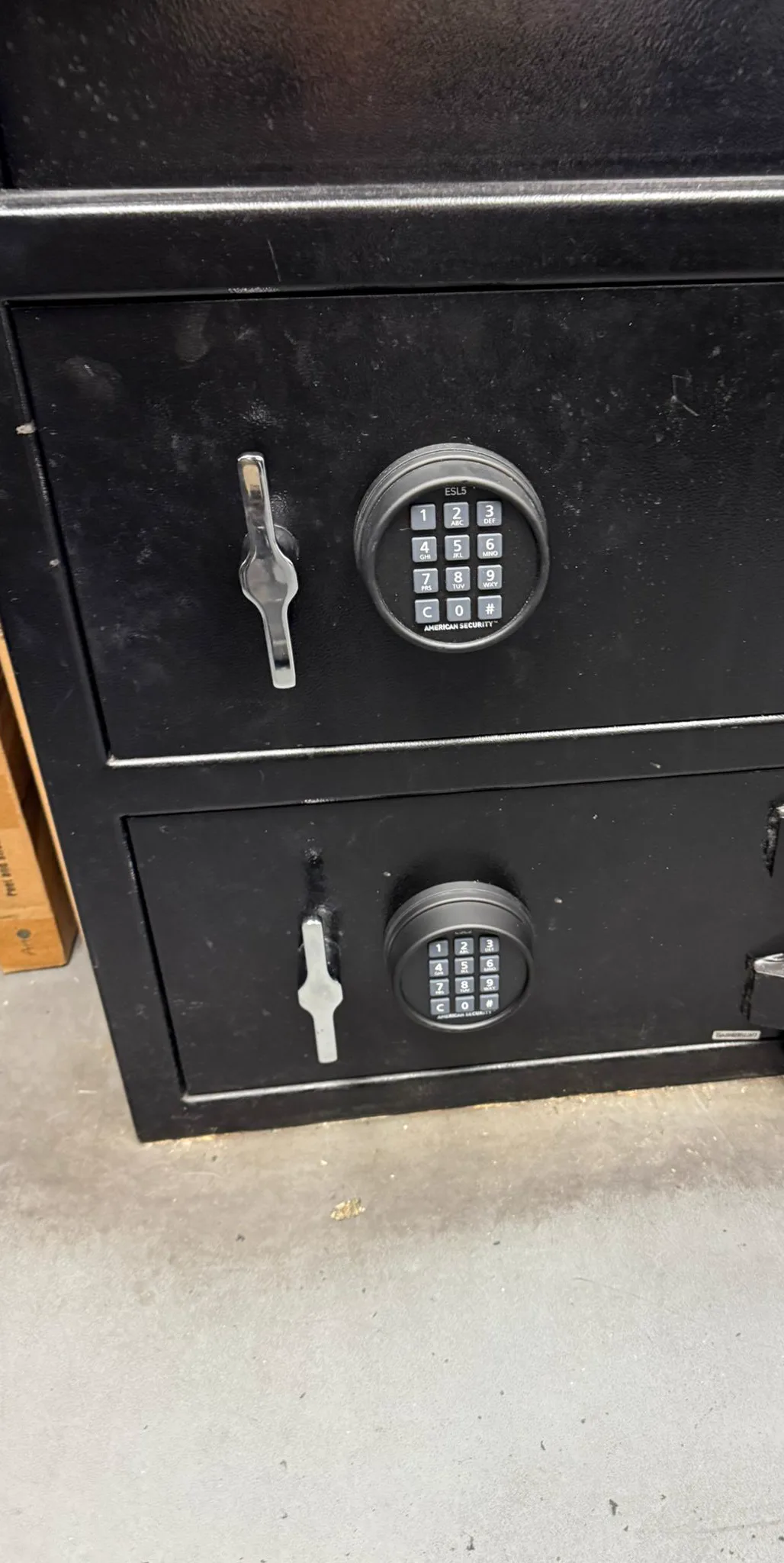 Tall double-door depository safe with separate upper and lower compartments